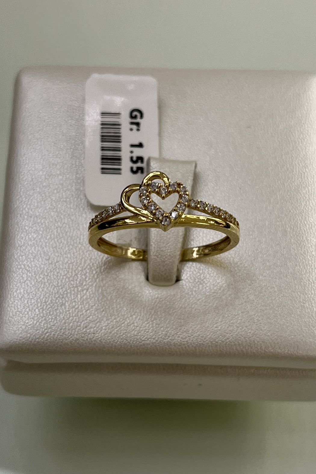 انگشتر طلا ۱۸ عیار نگین دار – مدل‌های زنانه مینیمال قلب – گالری طلای پارسین