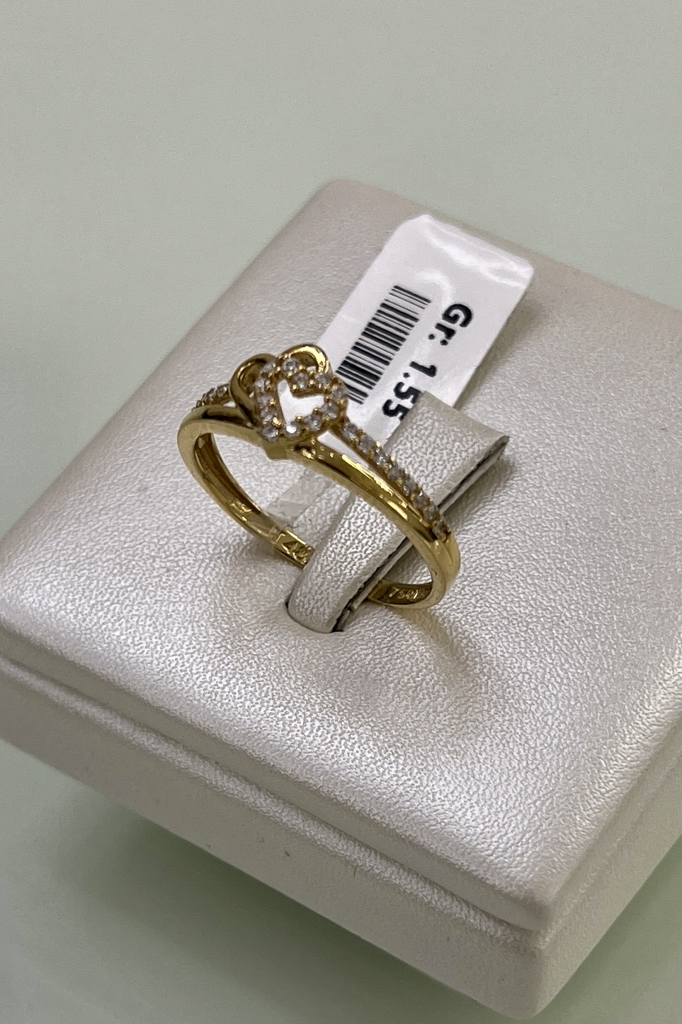 انگشتر طلا ۱۸ عیار نگین دار – مدل‌های زنانه مینیمال قلب – گالری طلای پارسین