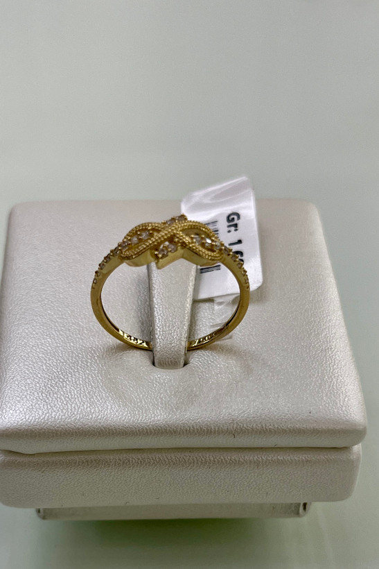 انگشتر طلا ۱۸ عیار نگین دار – مدلهای زنانه گره بی نهایت – گالری طلای پارسین