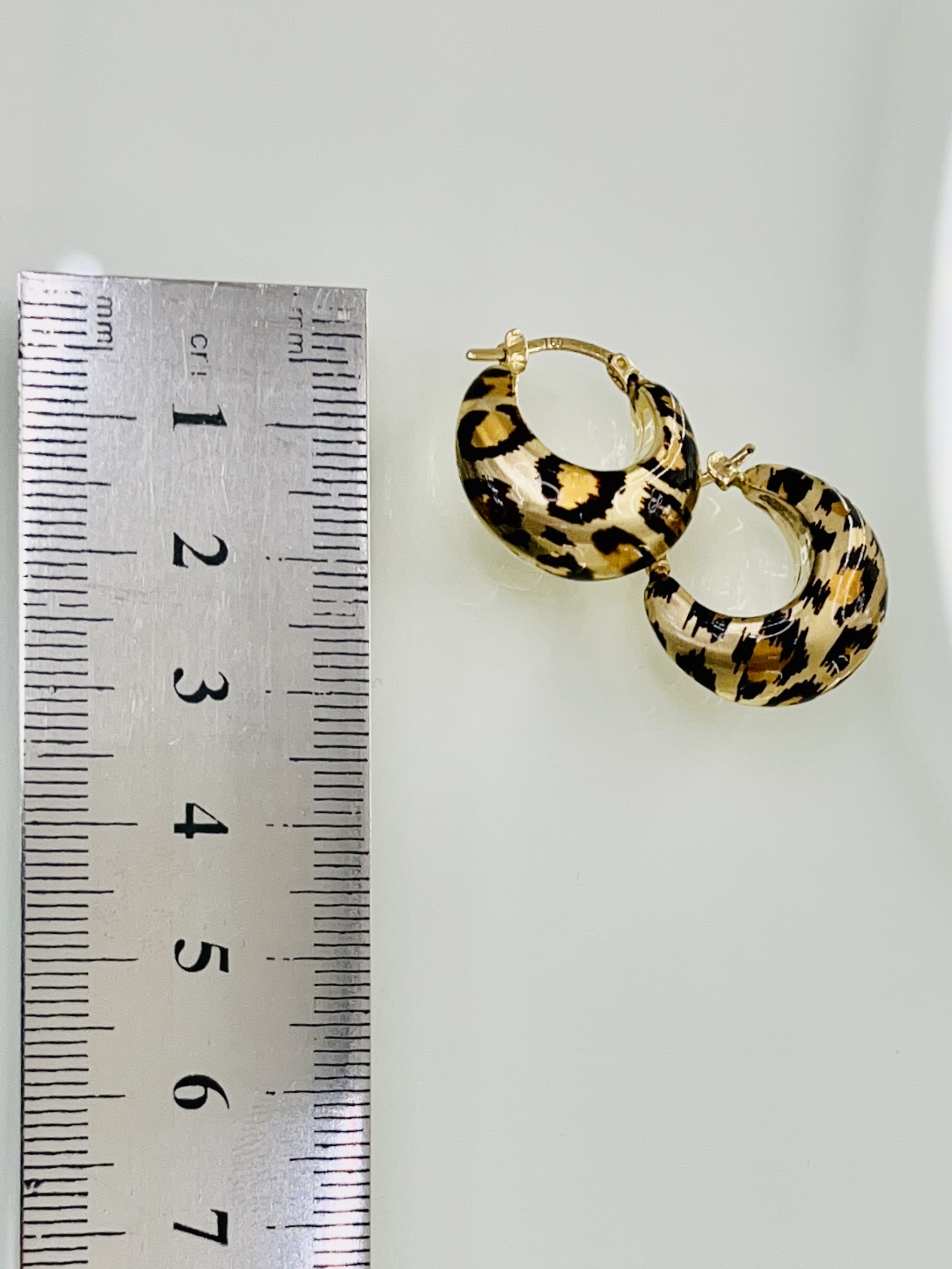 گوشواره طلا ظریف حلقه هالوی طرح دار  –  گالری پارسین