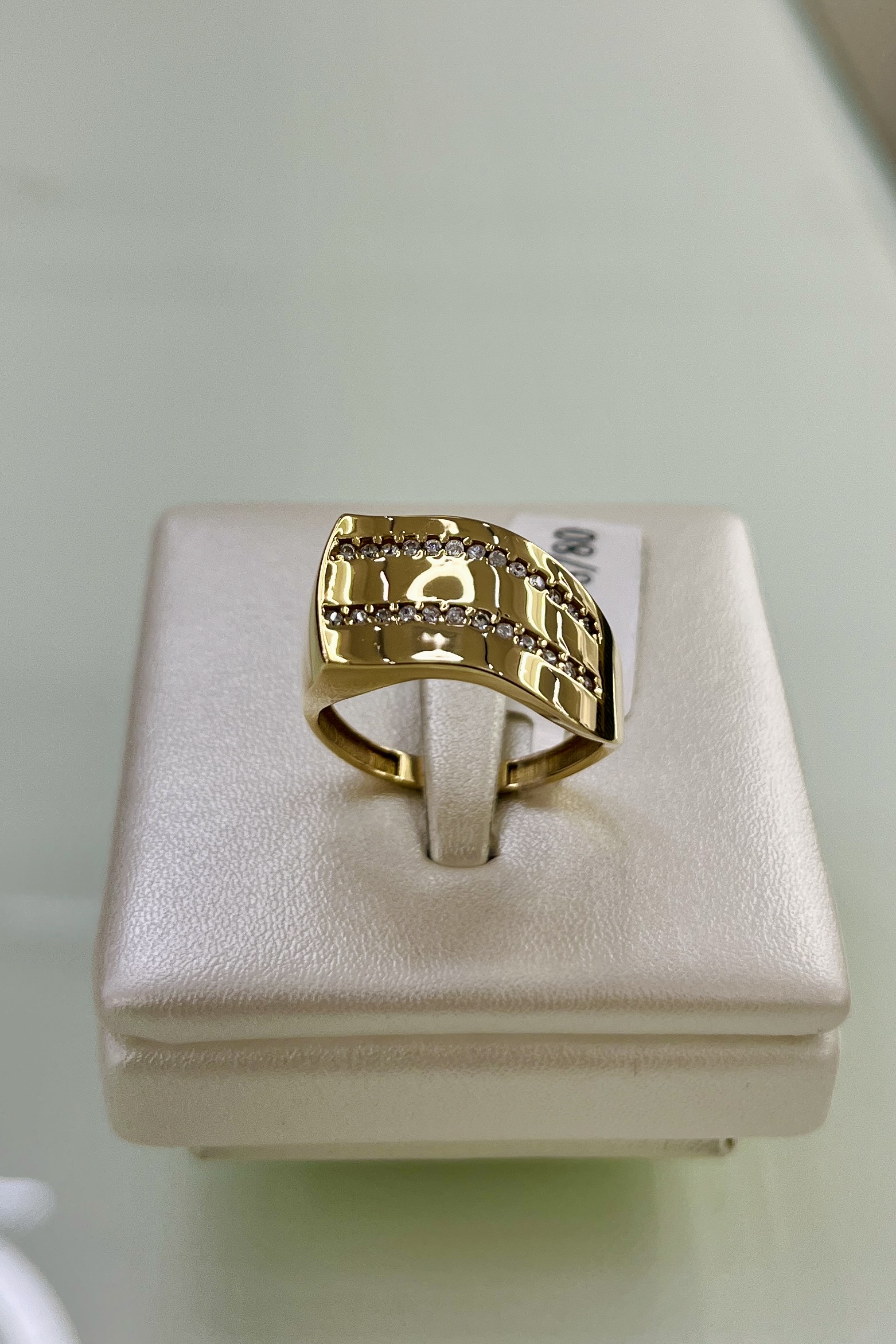 انگشتر طلا ۱۸ عیار لوکس – مدل‌های زنانه  – گالری طلای پارسین