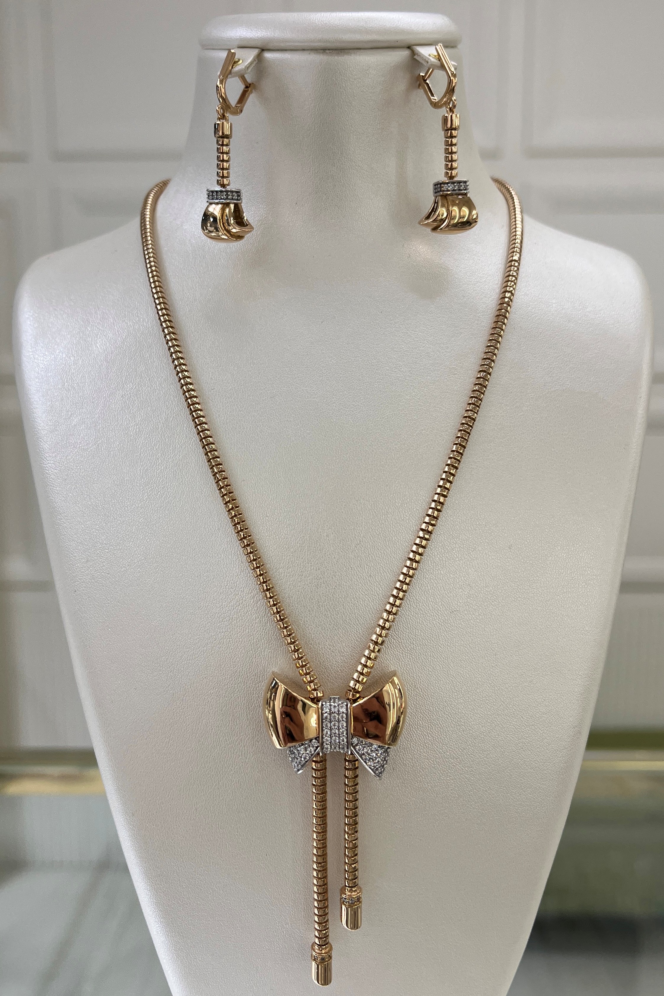 سرویس طلا کامل پاپیون – گردنبند، گوشواره و دستبند – گالری پارسین