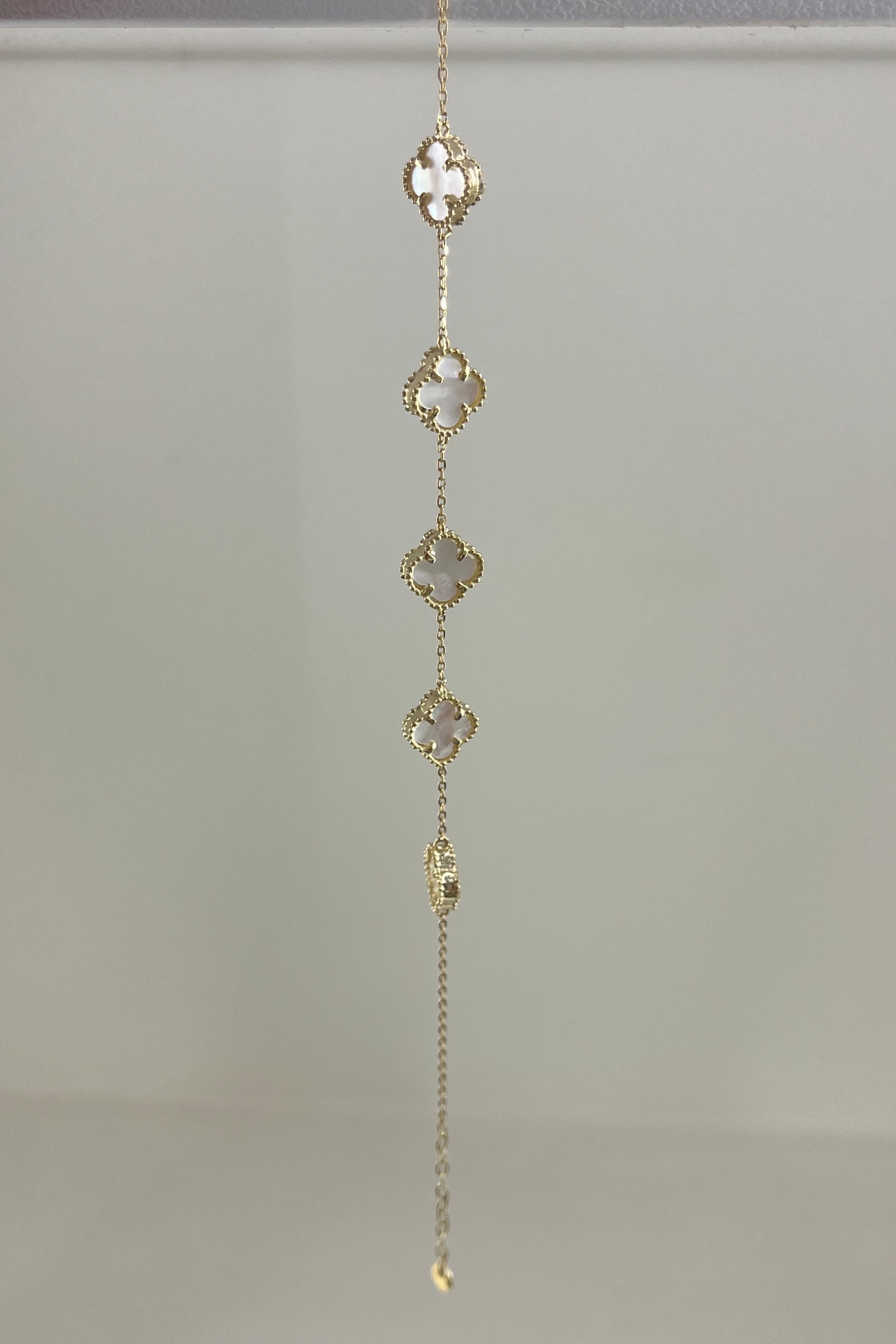 دستبند طلا زنانه ونکلیف – گالری طلای پارسین