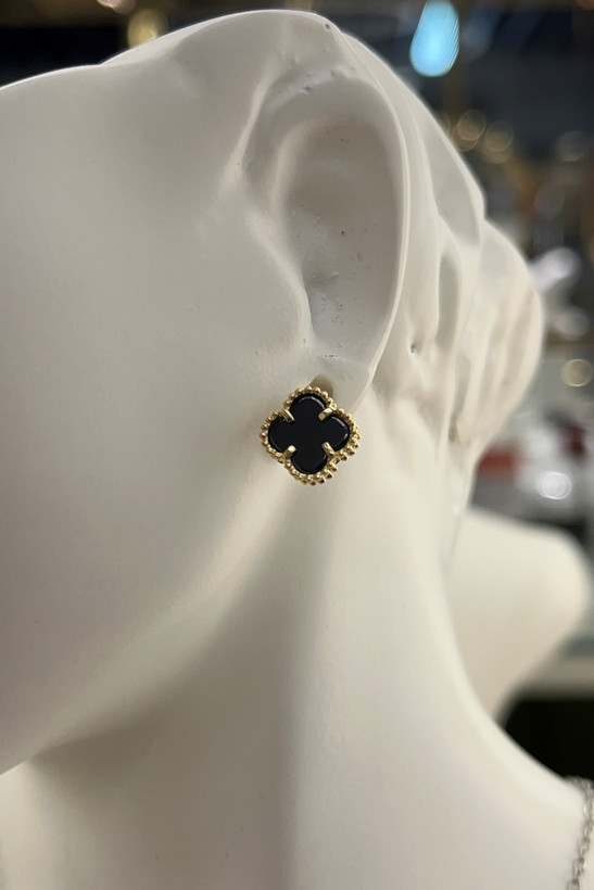 گوشواره طلا ظریف – طراحی و ساخت توسط گالری پارسین