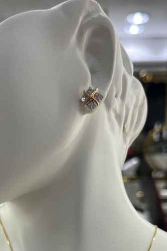 گوشواره طلا ظریف – طراحی و ساخت توسط گالری پارسین