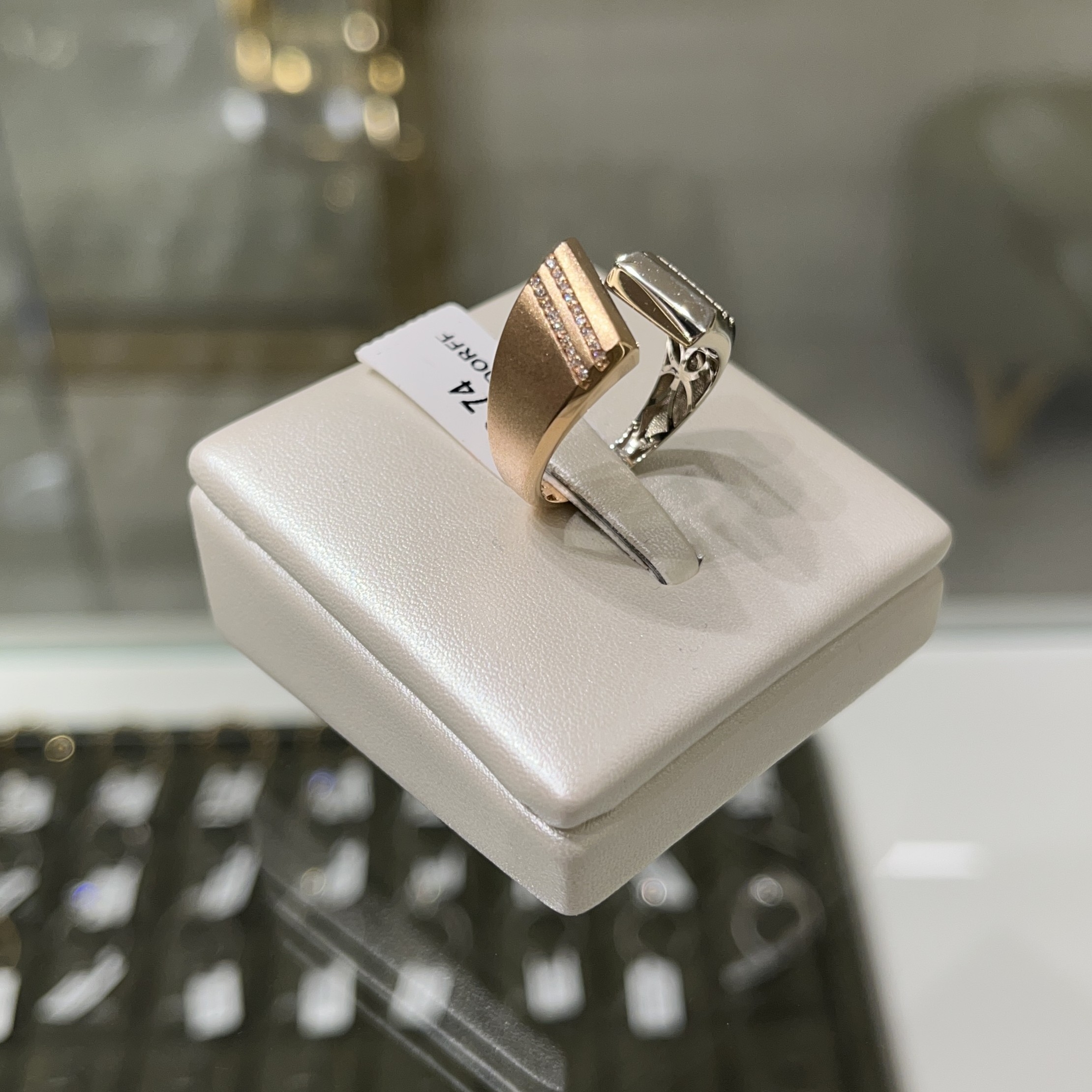 انگشتر طلا ۱۸ عیار رزندرف – مدل‌های زنانه  – گالری طلای پارسین