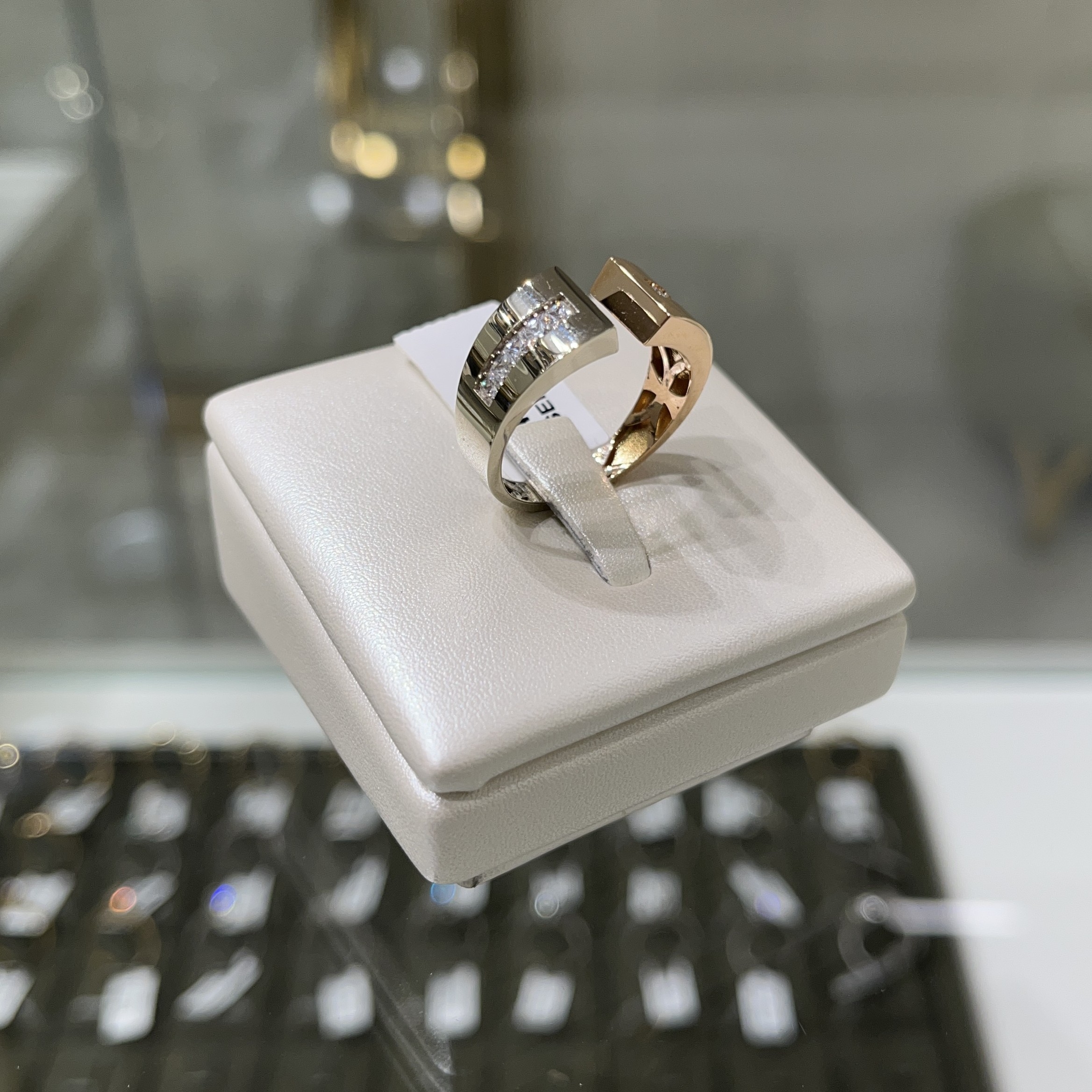 انگشتر طلا ۱۸ عیار رزندرف – مدل‌های زنانه  – گالری طلای پارسین